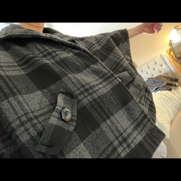 Trendy Cape Wool Coat - Picture 7 of 9